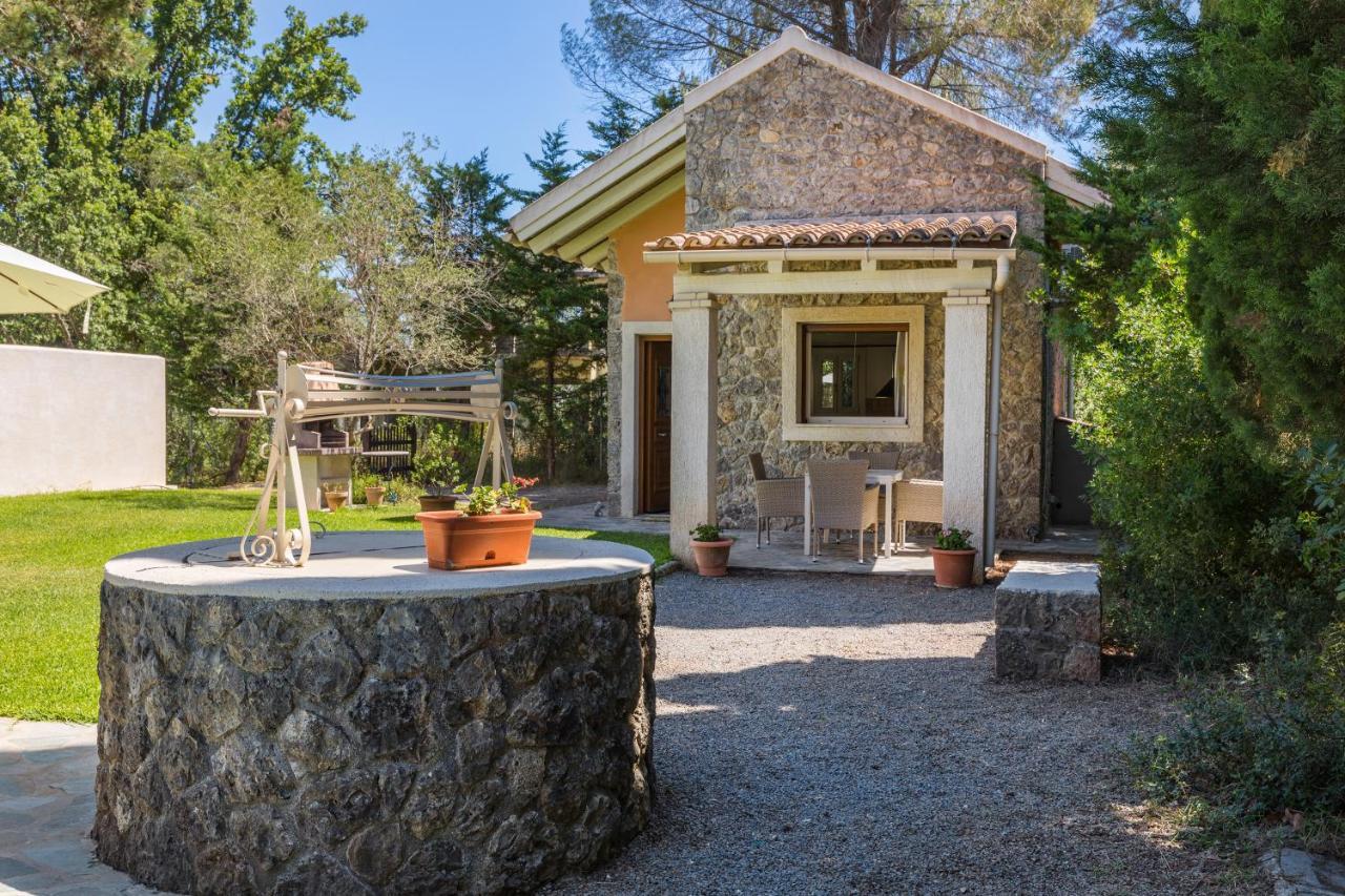 Petrinos Cottage Dafnila المظهر الخارجي الصورة