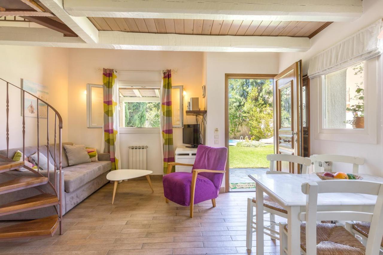 Petrinos Cottage Dafnila المظهر الخارجي الصورة